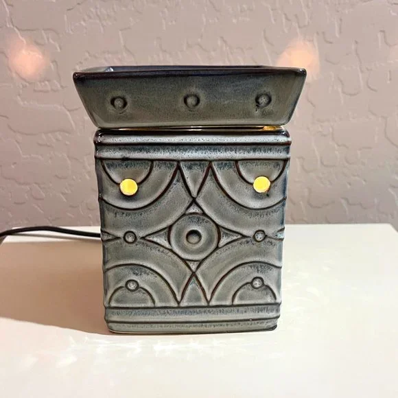 Scentsy Wax Melt Warmer Lenox Square Candle Fragrance Retired - Picture 4 of 11